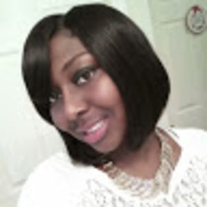 Meet your Posher, Khadija